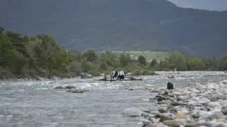 Imágenes del descenso de navatas por el Cinca.