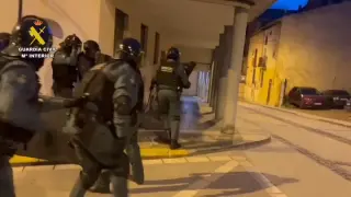 Gran despliegue policial en Tarazona para detener a dos ladrones