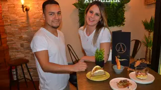 Alexandra Ionut y Jean Carlos Inga han hecho realidad su sueño de abrir en el centro de Zaragoza