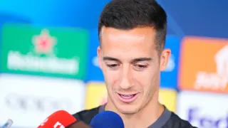 Lucas Vázquez en el día de puertas abiertas en la Ciudad Real Madrid antes de la final de la Liga de Campeones