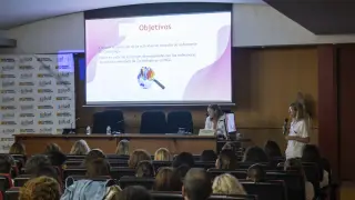 Jornada de excelencia de buenas prácticas y proyectos de investigación en cuidados, en el Hospital Clínico.