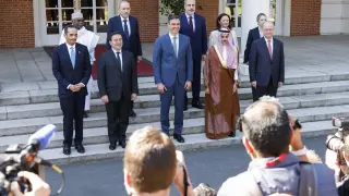 El presidente del Gobierno se ha reunido con los miembros del Comité Ministerial Árabe-Islámico sobre Gaza, un día después de que España haya reconocido formalmente el Estado de Palestina.