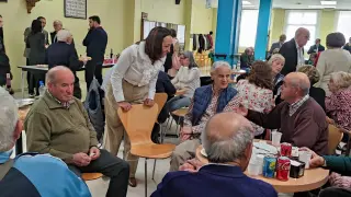 La consejera de Derechos Sociales, Carmen Susín, durante una reciente visita a un centro de mayores