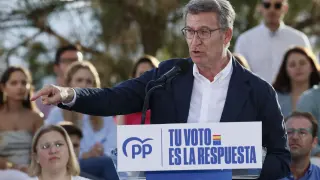 PALMA DE MALLORCA, 02/06/2024.- El presidente del PP, Alberto Núñez Feijóo, participa en el acto central de la campaña del PP en Baleares para las elecciones europeas del 9 de junio.- EFE/Cati Cladera