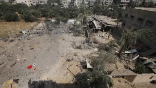 Edificios destruidos por los bombardeos del Ejército de Israel contra el campamento de refugiados de Nuseirat