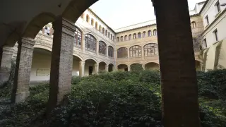 Patio porticado de mediados del siglo XIX en el antiguo Seminario de Huesca.