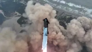 Space X realiza con éxito el cuarto lanzamiento de Starship.