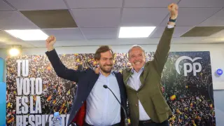 Borja Giménez y Jorge Azcón celebran el resultado del PP Aragón en las elecciones europeas