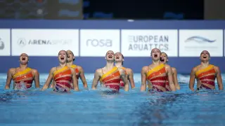 España, en la final de rutina técnica por equipos en el Europeo de natación artística que se celebra en Belgrado