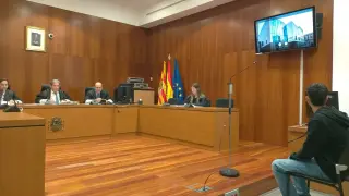 El juicio se celebró ante el tribunal de la Sección Tercera de la Audiencia Provincial de Zaragoza.