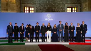 Foto de familia de la cena de gala en la cumbre del G7