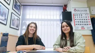 Marta Siurana e Irene Casanova, empleadas en la Fundación Federico Ozanam gracias al programa Jovem, cofinanciado con fondos europeos.