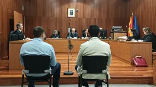 Los dos acusados, durante el juicio celebrado este martes en la Audiencia Provincial de Zaragoza