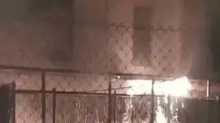 Dos policías intoxicados en un incendio en Ejea