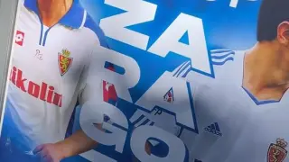 Llega una tienda 'pop up' de camisetas retro de fútbol a Zaragoza