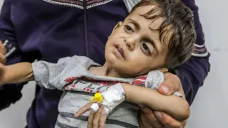 Niños palestinos enfermos en Gaza