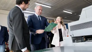 El presidente del Gobierno de Aragón, Jorge Azcón, visita las instalaciones de Ibernex en Plaza