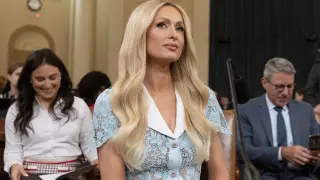 Paris Hilton ante una comisión del Congreso de EE. UU.
