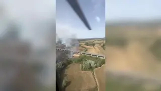 Un incendio en Montblanc obliga a evacuar a 1.500 campistas y a cortar el AVE