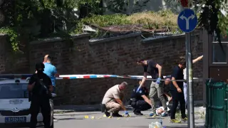 Attack at Israeli embassy in Belgrade: one officer injured, assailant dead