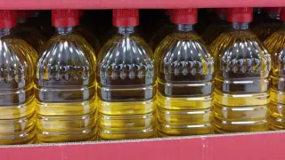 Botellas de aceite de oliva.
