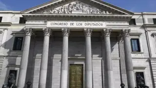 Puerta principal del Congreso de los Diputados