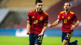 Celebrate score Ferran Torres of Spain during the UEFA Nations league match between Spain and Germany at the la Cartuja Stadium on November 17, 2020 in Sevilla Spain..AFP7 ..17/11/2020 ONLY FOR USE IN SPAIN[[[EP]]] Celebrate score Ferran Torres of Spain during the UEFA Nations league match between Spain and Germany at the la Cartuja Stadium on November 17, 2020 in Sevilla Spain [Original: EuropaPress_3437145_celebrate_score_ferran_torres_spain_during_uefa_nations_league_match_spain.jpg] //EP// Autor: (20M) AFP Fecha: 17/11/2020 Propietario: (HENNEO) EUROPA PRESS Id: 2020-2855535 [[[HA ARCHIVO]]]