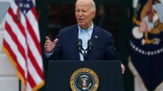 El presidente de Estados Unidos, Joe Biden, responde a las dudas sobre su mandato en una barbacoa por el 4 de julio.