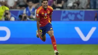 Lamine Yamal celebra el primer gol que ha marcado en el partido de semifinales España-Francia de la Eurocopa