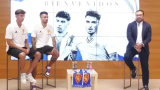 Gori Gracia, Tasende y Cordero, este jueves durante la presentación de los dos futbolistas.