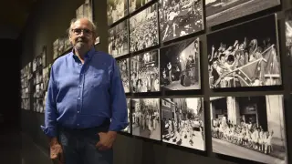 Víctor Ibáñez, en la inauguración de la exposición 'San Lorenzo, fiestas irrepetibles', en Huesca.