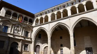 El museo de Alcañiz ocupará el edificio de la Lonja Gótica y parte del Consistorio, en la foto.