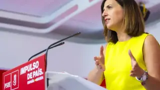 Esther Peña, portavoz del PSOE, en una rueda de prensa en la sede nacional del partido.