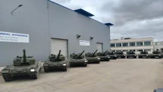 Un grupo de tanques Leopard en una imagen difundida por el Ministerio de Defensa