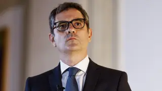 El ministro de la Presidencia, Félix Bolaños, ofrece una rueda de prensa tras una ronda de conversaciones con los grupos parlamentarios en Madrid