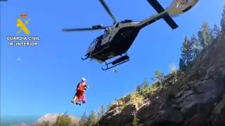 Imagen obtenido del vídeo de un rescate efectuado el miércoles en el barranco Otal, en Torla-Ordesa.