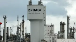 Diferentes instalaciones de la planta de la empresa química alemana BASF en Alemania