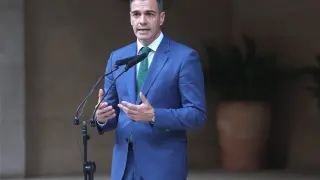 El presidente del Gobierno, Pedro Sánchez, comparece ante los medios tras mantener una reunión con el Rey, en el Palacio de la Almudaina, a 30 de julio de 2024, en Palma de Mallorca.