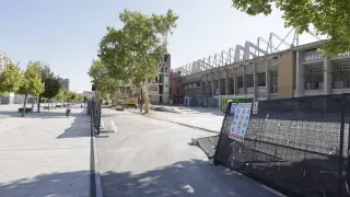 Así avanzan este sábado los derribos del edificio de Gerencia de Urbanismo de La Romareda