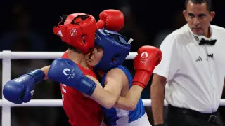 Combate de boxeo femenino de 57 kg. FRANCIA PARÍS 2024 BOEO