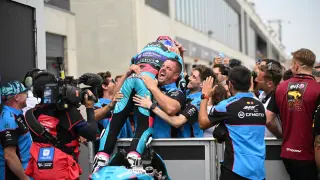 Carrera Moto 2 del Gran Premio de Aragón, duodécima cita del Mundial, en el circuito de Motorland en Alcañiz: victoria del británico Jake Dixon