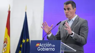 El presidente del Gobierno, Pedro Sánchez,  durante el acto de presentación de la nueva campaña Transporte público.