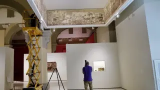 Técnicos del Gobierno de Aragón trabajando en el MNAC. REMITIDA / HANDOUT por DGA. Fotografía remitida a medios de comunicación exclusivamente para ilustrar la noticia a la que hace referencia la imagen, y citando la procedencia de la imagen en la firma 28/07/2025