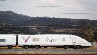 Un tren de la línea AVE CARLOS CASTRO / EUROPA PRESS 27/08/2025