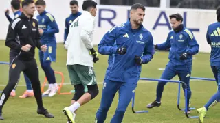 Entrenamiento del Real Zaragoza en la Ciudad Deportiva.