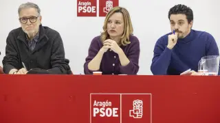 Marcelino Iglesias, Pilar Alegría y Darío Villagrasa, en la ejecutiva del PSOE-Aragón de este lunes.