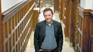 Ignacio Martínez de Pisón, en la sede de HERALDO, confiesa su amor por el autor de los 'Episodios nacionales'.