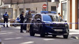 VALLADOLID, 20/02/2026.- Un joven ha fallecido este viernes en Valladolid tras resultar apuñalado supuestamente por un menor, de 13 años, ha explicado a EFE el subdelegado del Gobierno, Jacinto Canales. La agresión ha tenido lugar en torno a las 14:30 horas en la calle Democracia de la capital vallisoletana, tras lo que la Policía ha puesto a disposición de la Fiscalía al menor de edad que, según los primeros indicios, es el supuesto autor del acuchillamiento. EFE/ R. García