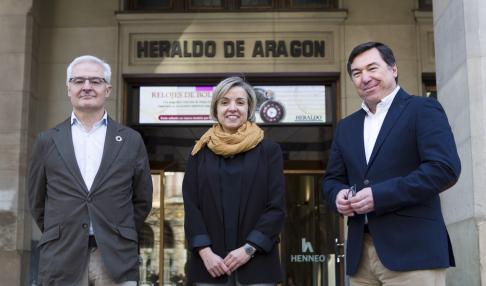 Moda de segunda mano en Zaragoza: “Hay gente que viene todas las semanas  buscando ropa de marca”
