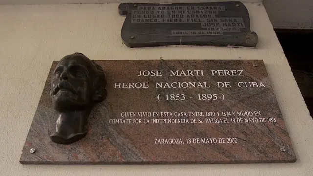 Placa en la casa de la calle Manifestación de Zaragoza en la que vivió José Martí entre 1870 y 1874.